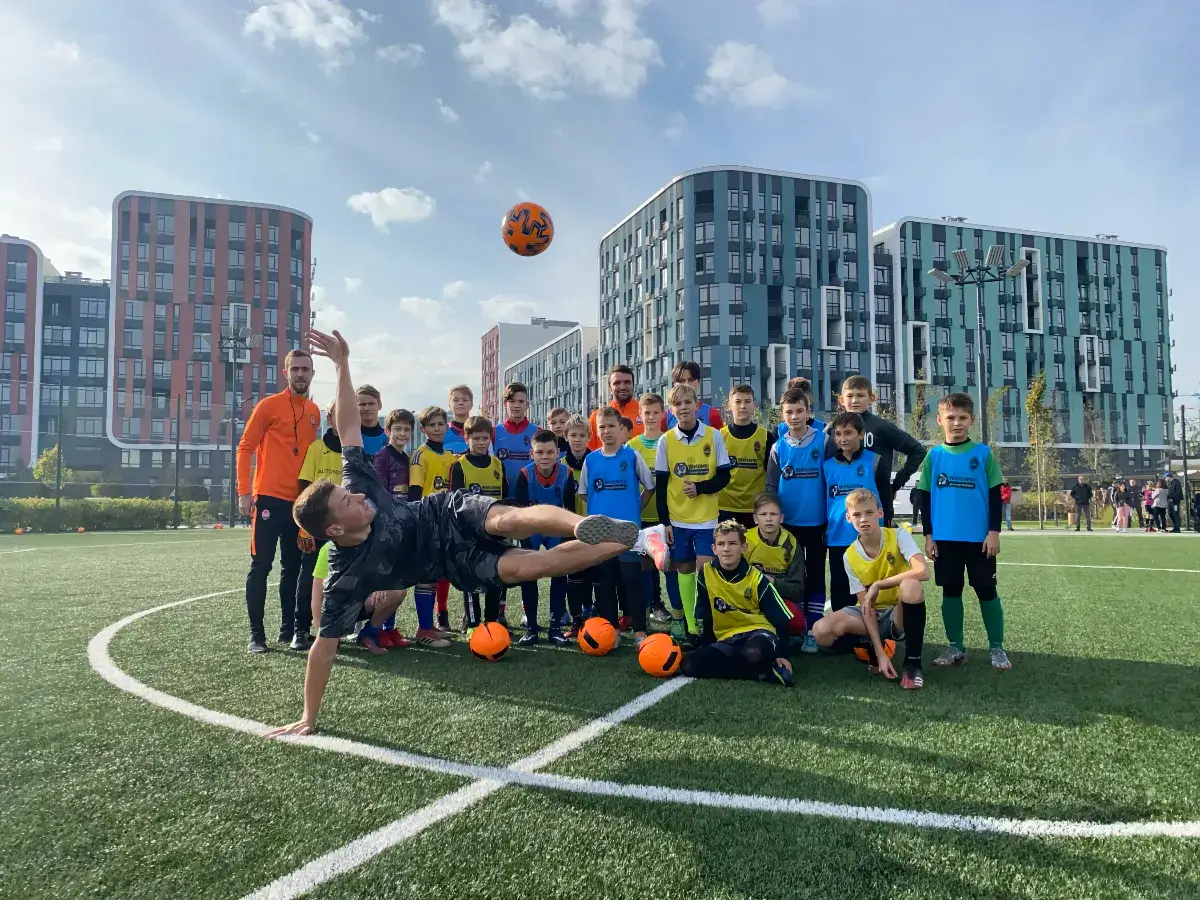 Football freestyle training for Shakhtar Social