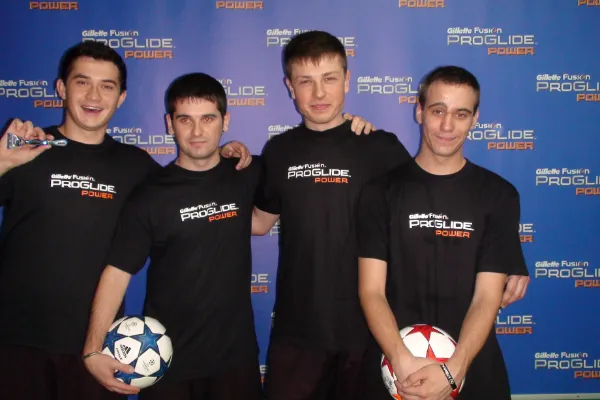 Виступ на презентації бритвы Gillette Fusion ProGlide в нічному клубі Sky Hall.