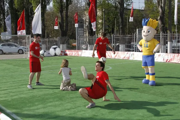 Виступ на першому етапі всеукраїнського КІА Драйв Тур 2012.